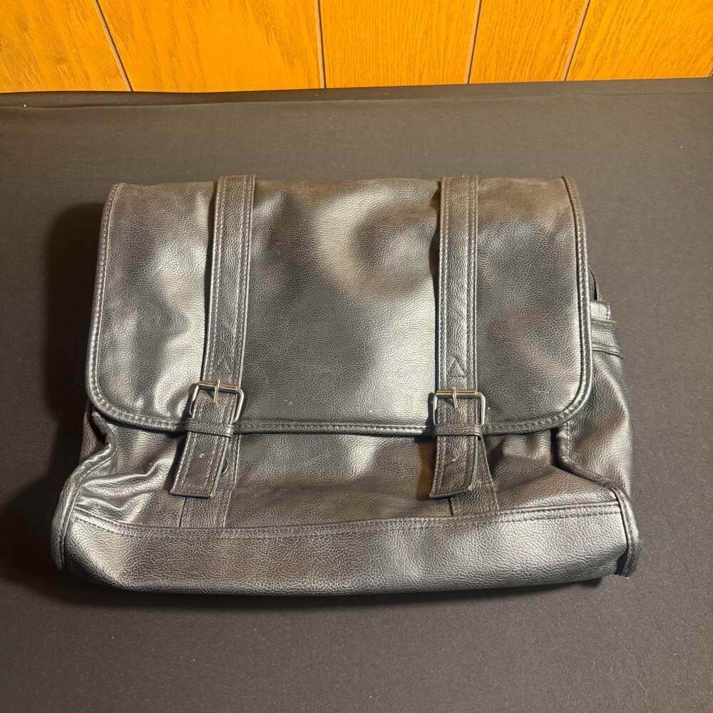 Unbranded Black Faux Leather Messenger Laptop Bag